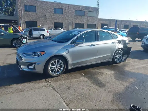 3FA6P0SU1LR227701 2020 FORD FUSION - Image 2
