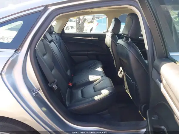 3FA6P0SU1LR227701 2020 FORD FUSION - Image 8