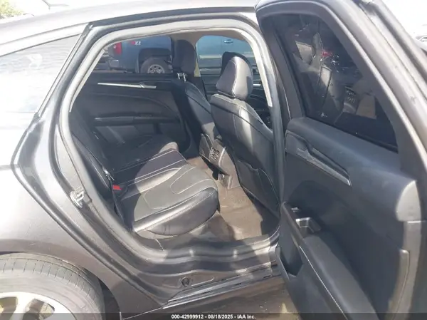 3FA6P0SU1LR232526 2020 FORD FUSION - Image 8