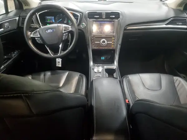 3FA6P0SU1LR235118 2020 FORD FUSION - Image 8