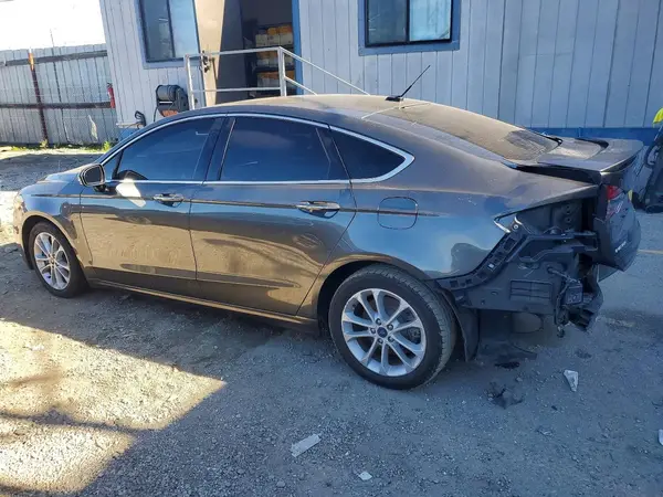 3FA6P0SU1LR246359 2020 FORD FUSION - Image 2