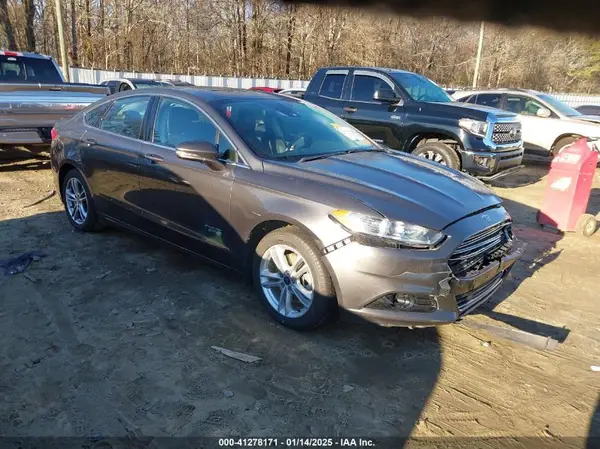 3FA6P0SU2GR191281 2016 FORD FUSION - Image 1