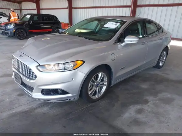 3FA6P0SU2GR196061 2016 FORD FUSION - Image 2