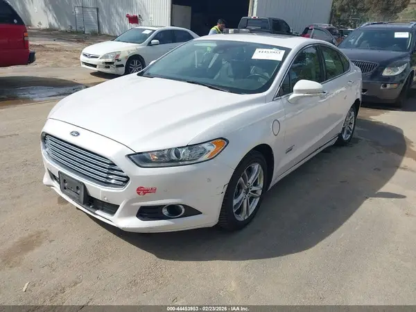 3FA6P0SU2GR320684 2016 FORD FUSION - Image 2