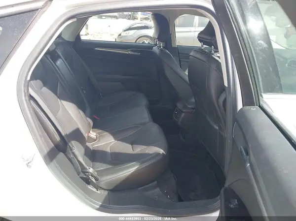 3FA6P0SU2GR320684 2016 FORD FUSION - Image 8