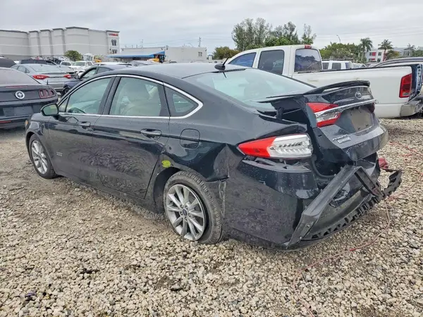3FA6P0SU2HR151946 2017 FORD FUSION - Image 2