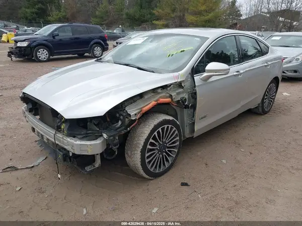 3FA6P0SU2HR153423 2017 FORD FUSION - Image 2