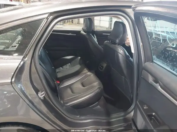 3FA6P0SU2HR162865 2017 FORD FUSION - Image 8