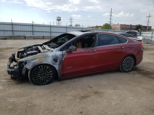 3FA6P0SU2HR180735 2017 FORD FUSION - Image 1