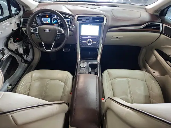3FA6P0SU2HR190407 2017 FORD FUSION - Image 8