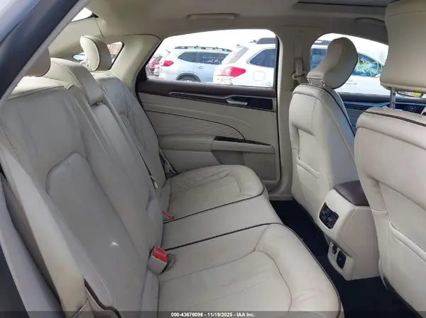 3FA6P0SU2HR303739 2017 FORD FUSION - Image 8