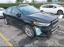 3FA6P0SU2HR329726 2017 FORD FUSION