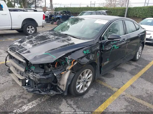 3FA6P0SU2HR329726 2017 FORD FUSION - Image 2