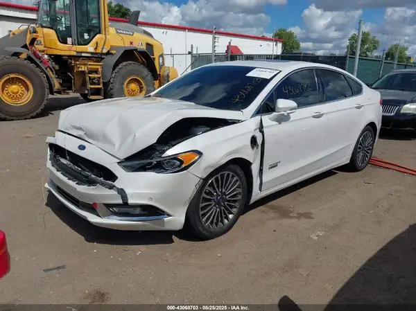 3FA6P0SU2JR107435 2018 FORD FUSION - Image 2