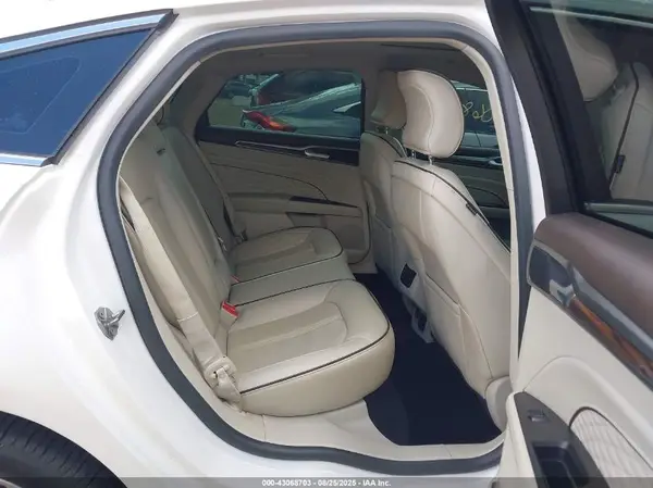 3FA6P0SU2JR107435 2018 FORD FUSION - Image 8