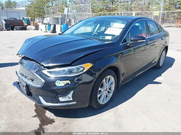 3FA6P0SU2KR125693 2019 FORD FUSION - Image 2