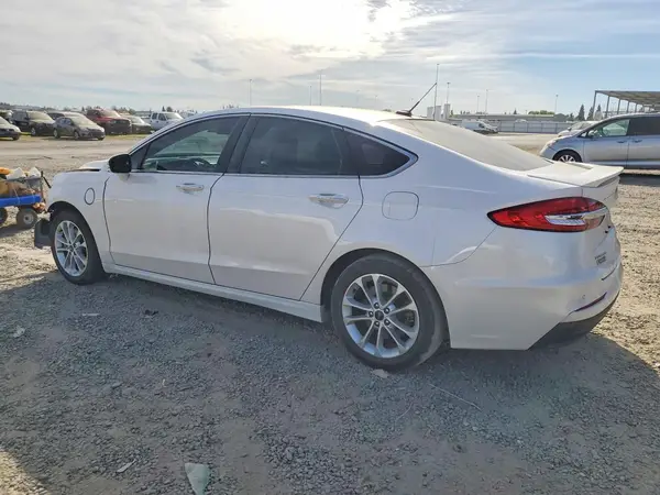 3FA6P0SU2KR189443 2019 FORD FUSION - Image 2