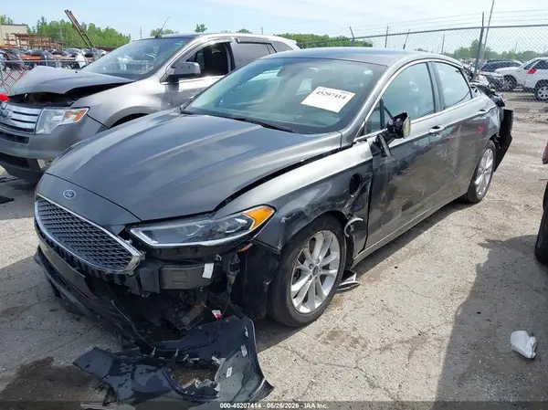 3FA6P0SU2KR249575 2019 FORD FUSION - Image 2