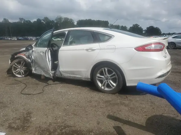 3FA6P0SU3GR102608 2016 FORD FUSION - Image 2