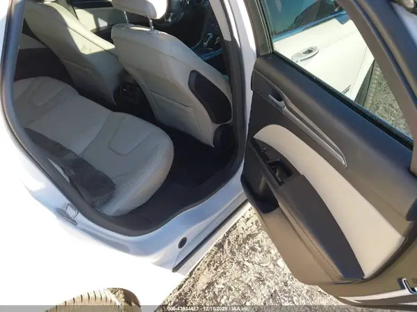 3FA6P0SU3GR311816 2016 FORD FUSION - Image 8