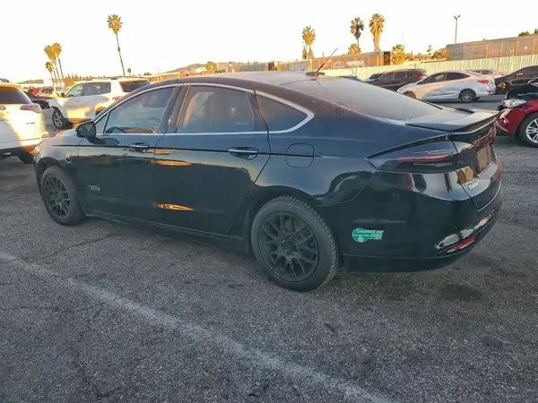3FA6P0SU3GR320841 2016 FORD FUSION - Image 2