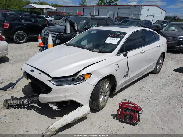 3FA6P0SU3HR102013 2017 FORD FUSION - Image 2