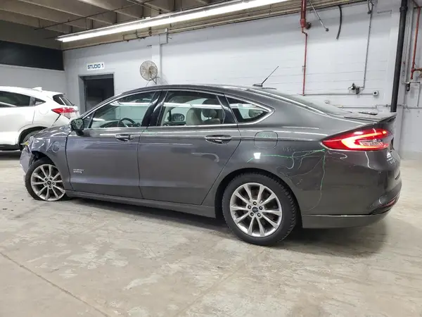 3FA6P0SU3HR209563 2017 FORD FUSION - Image 2