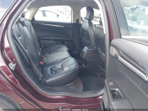 3FA6P0SU3HR231255 2017 FORD FUSION - Image 8