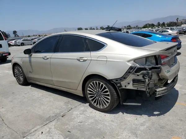 3FA6P0SU3HR247889 2017 FORD FUSION - Image 2