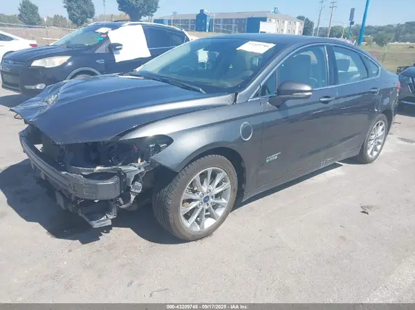 3FA6P0SU3HR335583 2017 FORD FUSION - Image 2