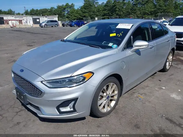 3FA6P0SU3KR111057 2019 FORD FUSION - Image 2