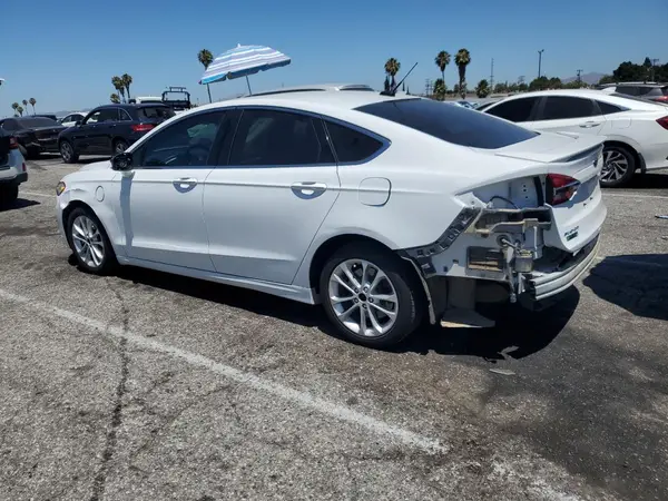 3FA6P0SU3KR174045 2019 FORD FUSION - Image 2