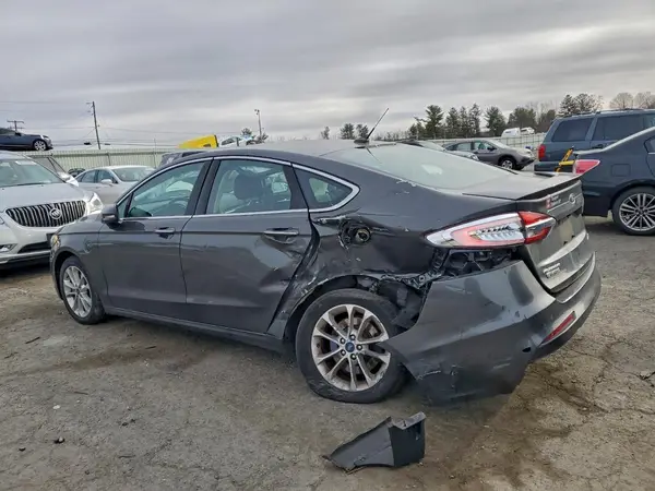 3FA6P0SU3KR192738 2019 FORD FUSION - Image 2