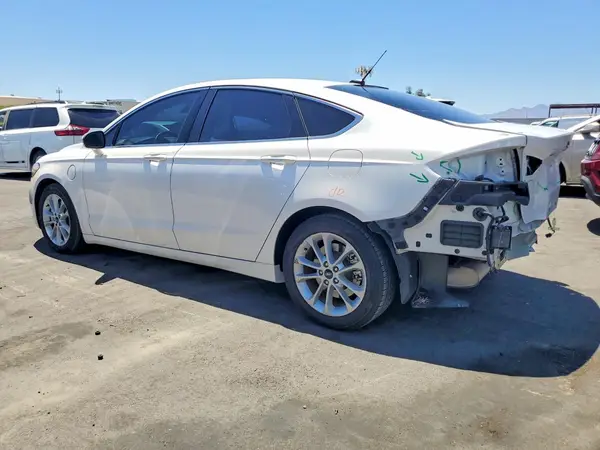 3FA6P0SU3KR200837 2019 FORD FUSION - Image 2