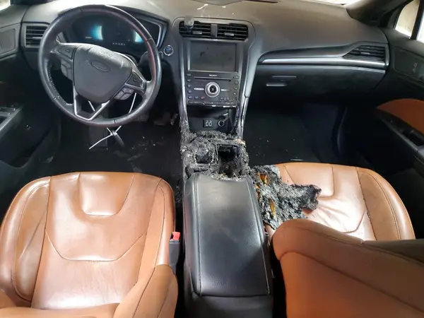 3FA6P0SU3KR212101 2019 FORD FUSION - Image 8
