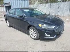 3FA6P0SU3KR212423 2019 FORD FUSION