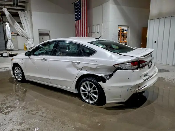 3FA6P0SU3KR214642 2019 FORD FUSION - Image 2