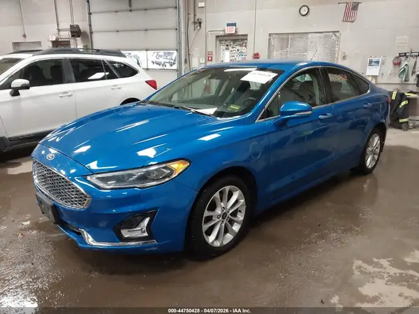 3FA6P0SU3KR258351 2019 FORD FUSION - Image 2