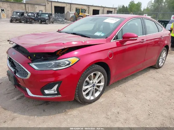 3FA6P0SU3LR101453 2020 FORD FUSION - Image 2