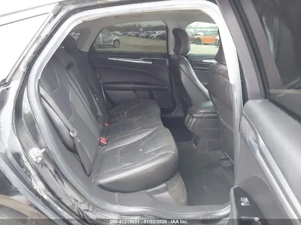 3FA6P0SU4GR236009 2016 FORD FUSION - Image 8