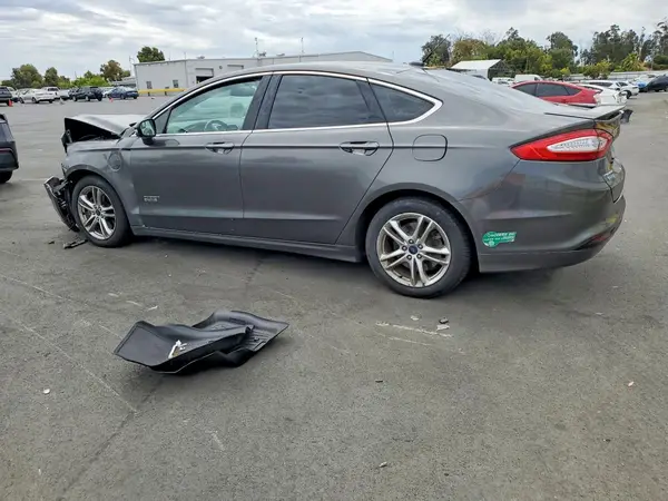 3FA6P0SU4GR241808 2016 FORD FUSION - Image 2