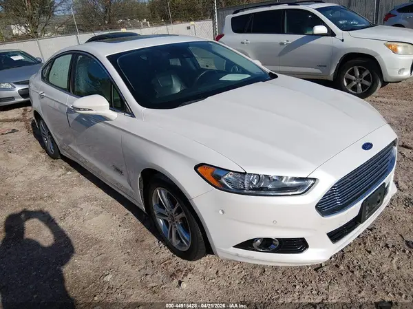 3FA6P0SU4GR289244 2016 FORD FUSION - Image 1