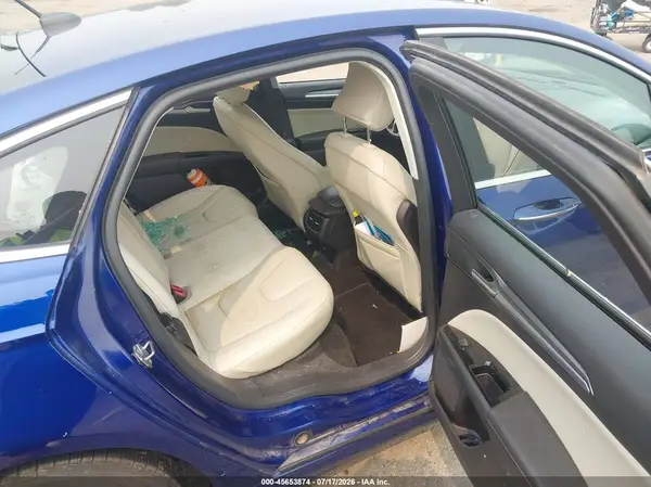 3FA6P0SU4GR305538 2016 FORD FUSION - Image 8