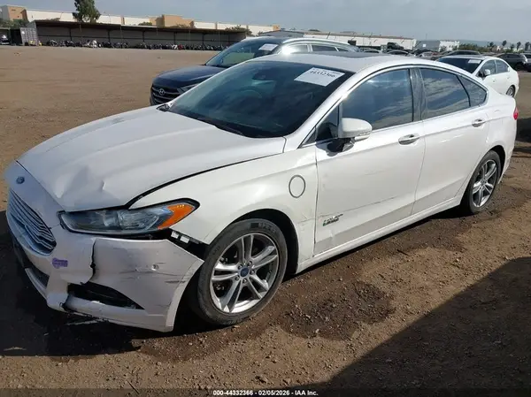3FA6P0SU4GR320783 2016 FORD FUSION - Image 2