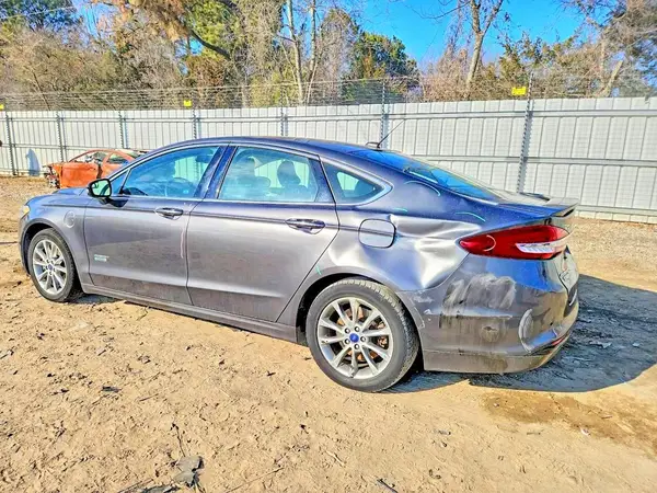 3FA6P0SU4HR138437 2017 FORD FUSION - Image 2
