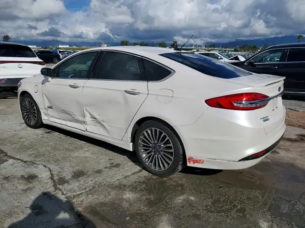 3FA6P0SU4HR275863 2017 FORD FUSION - Image 2