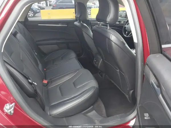 3FA6P0SU4HR284353 2017 FORD FUSION - Image 8