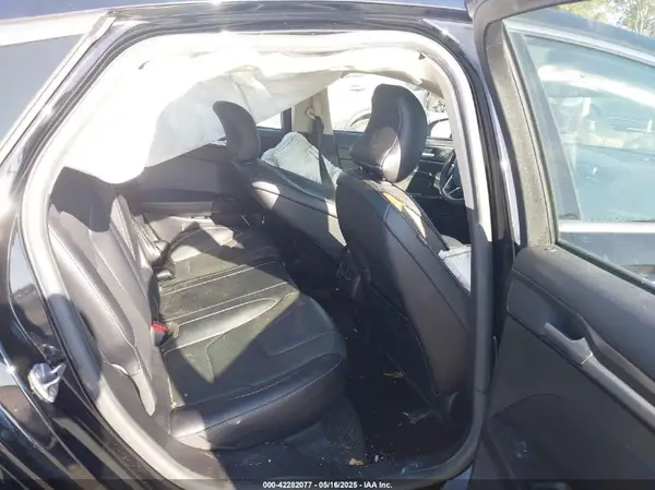 3FA6P0SU4JR106559 2018 FORD FUSION - Image 8