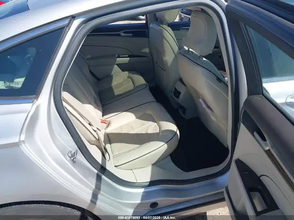 3FA6P0SU4JR239919 2018 FORD FUSION - Image 8