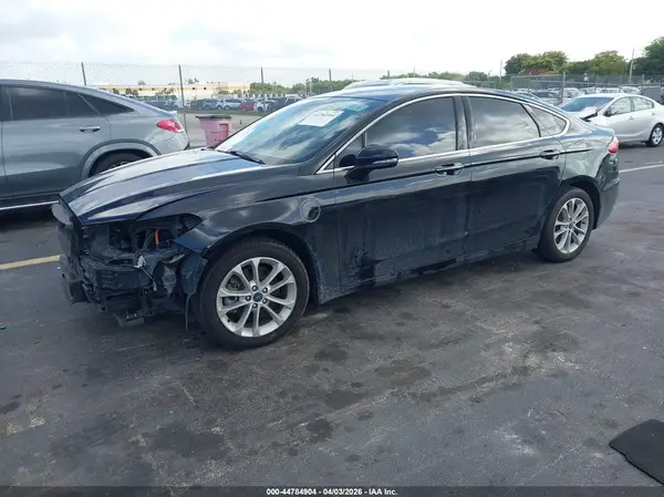 3FA6P0SU4KR161806 2019 FORD FUSION - Image 2